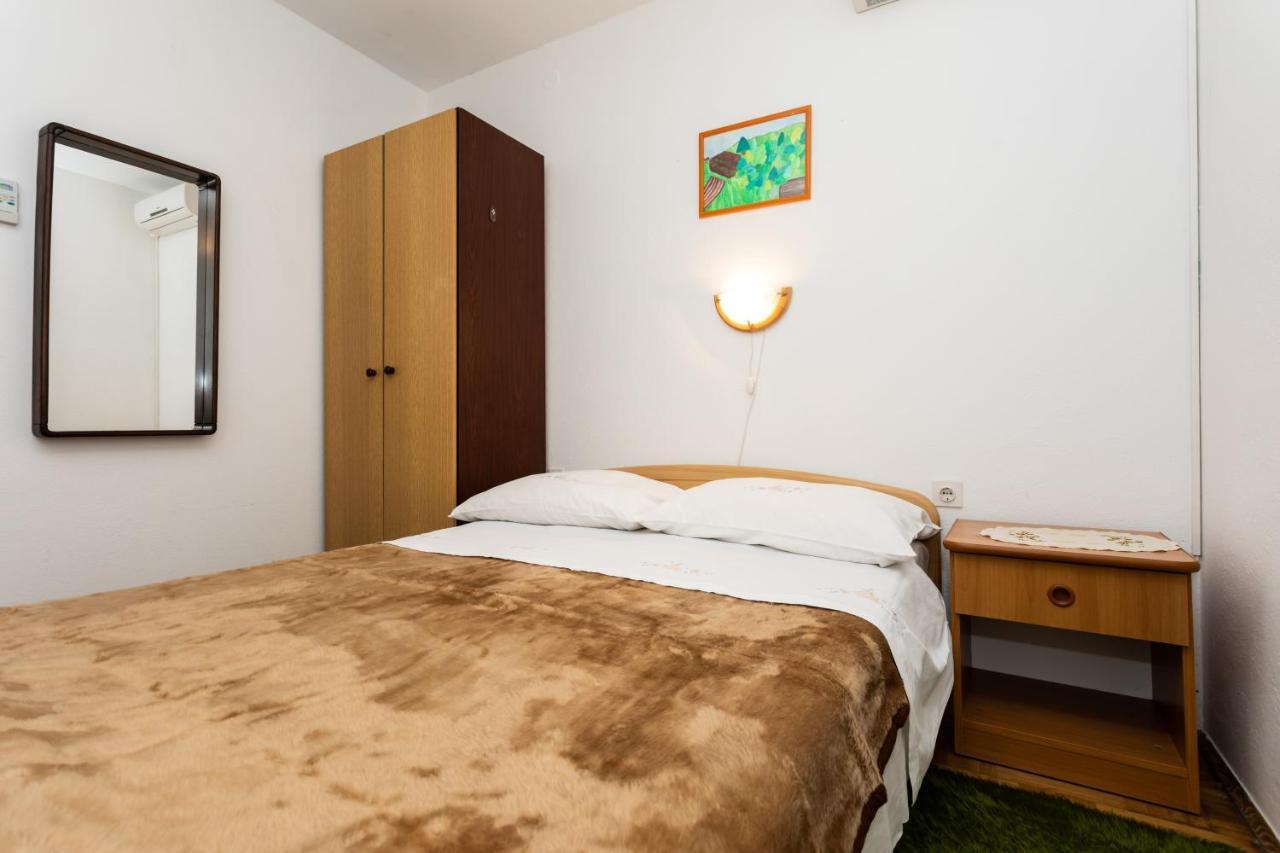 Rooms & Studio Apartment Mira Baska  Exterior photo