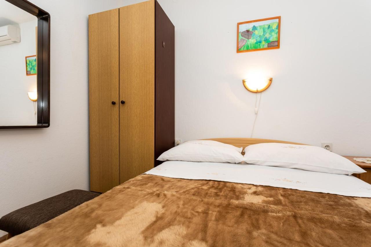 Rooms & Studio Apartment Mira Baska  Exterior photo