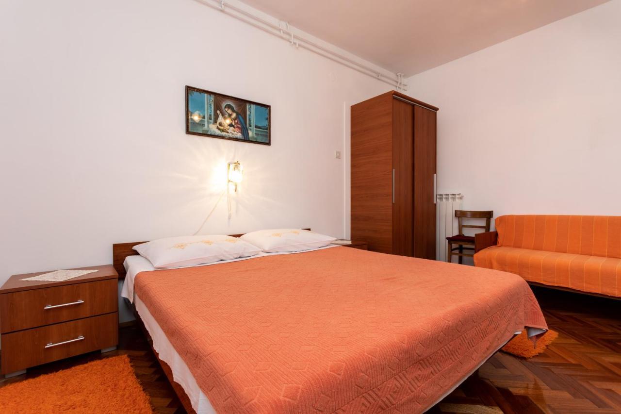 Rooms & Studio Apartment Mira Baska  Exterior photo
