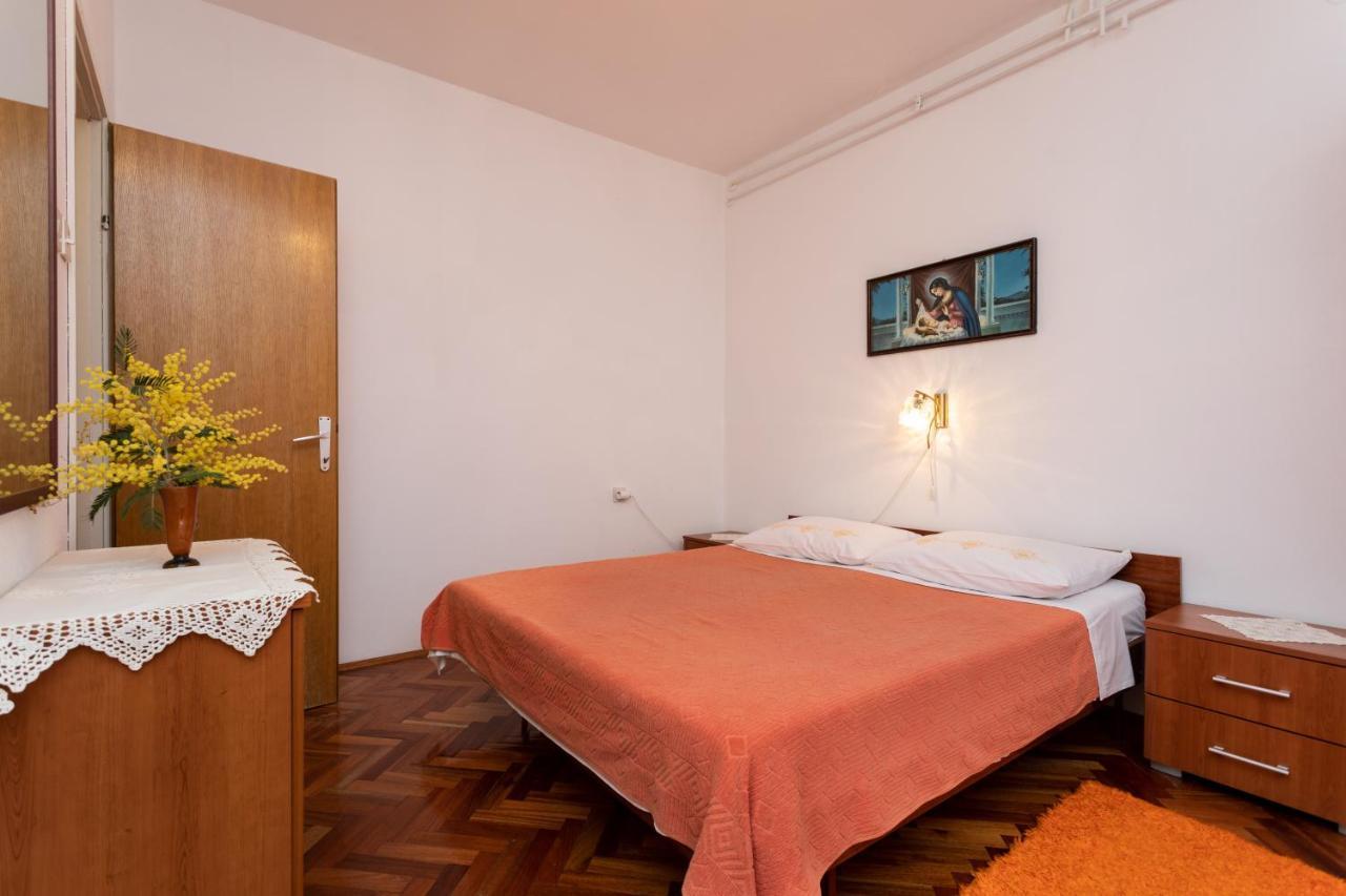 Rooms & Studio Apartment Mira Baska  Exterior photo