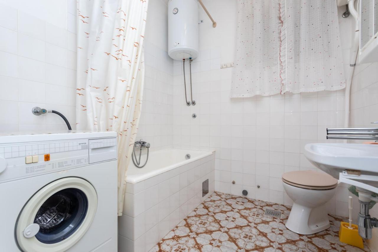 Rooms & Studio Apartment Mira Baska  Exterior photo